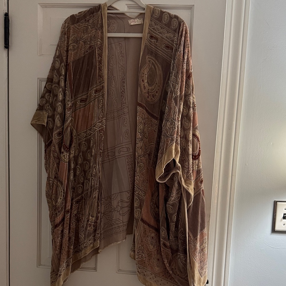 Elegant Paisley Kimono in Brown and Tan free people